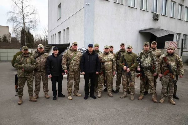 Волинські поліцейські-добровольці зі зведеного батальйону «Захід» вирушили на фронт (фото)