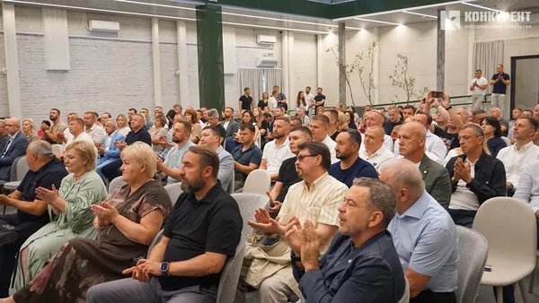 У Луцьку влада зустрілась із бізнес-спільнотою для обговорення святкування 600-річчя з’їзду монархів (фото)