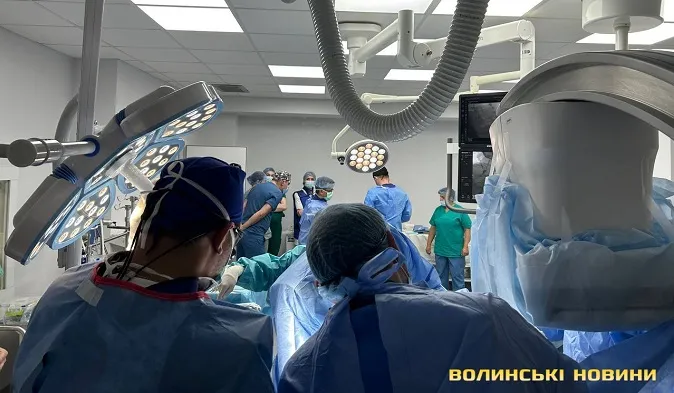 На Волині вперше провели операцію на серці без розрізу (фото 18+)