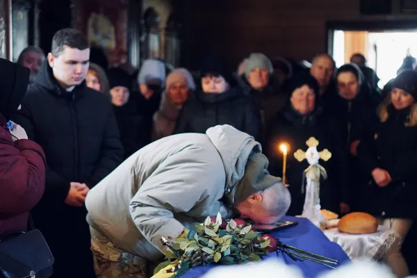 Навіки 49: на Волині попрощалися із захисником Олександром Денисюком (фото)