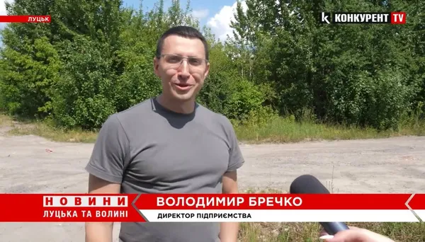 «Ями вже по коліна!»: власники бізнесу скаржаться на стан доріг у промислових зонах Луцька (відео)