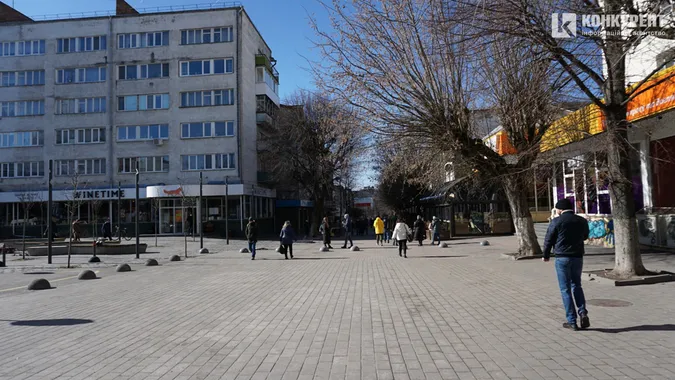 Весна у Луцьку: атмосферні фото залитого сонцем міста