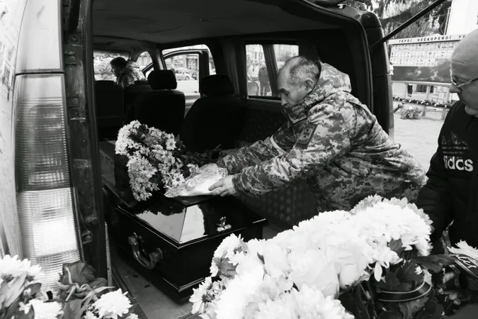 У Луцьку попрощалися із загиблим під Соледаром Вадимом Гошком (фото, відео)