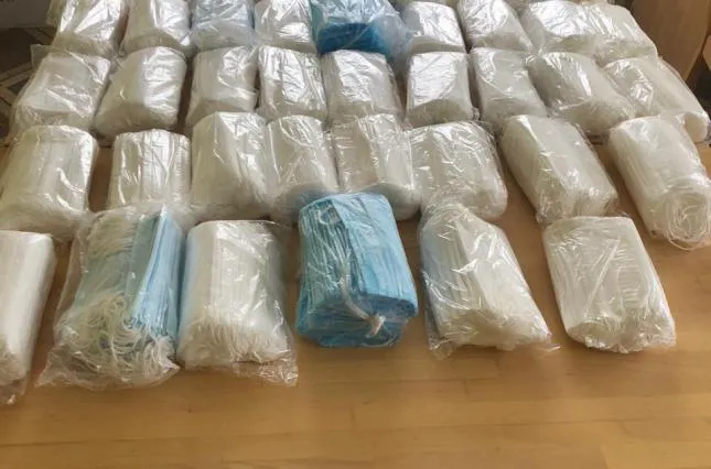 З України в Румунію контрабандою намагалися перевезти медичні маски (фото)