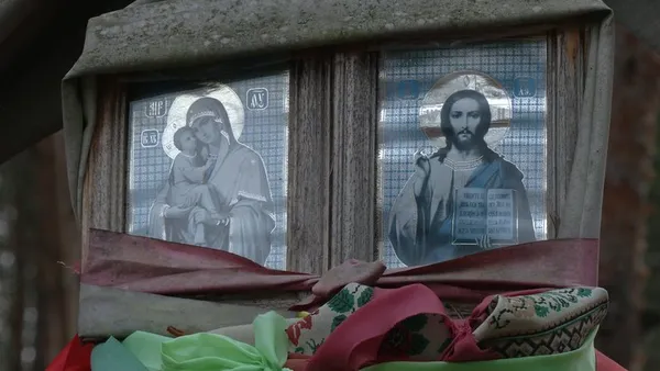 Мертві сиділи, як живі: за 140 км від Луцька – магічне урочище, де здійснюються бажання (відео)