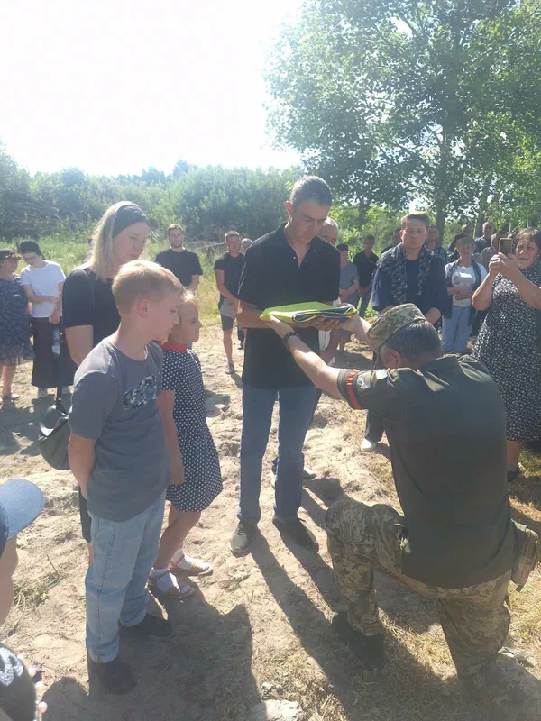 Понад півтора року родина чекала звістки: на Волині попрощалися з воїном Миколою Войтюком (фото)