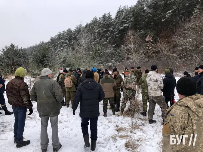 Волиняни масово вийшли на пошуки односельця, який зник ще 5 січня (відео)