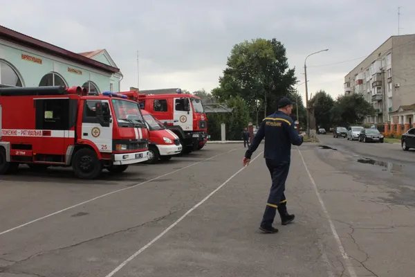 Історії з життя луцького рятувальника: перша смерть, мокрий кіт і різдвяні пожежі