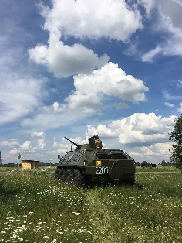 Заручники на луцькому аеродромі: відбулися антитерористичні навчання (відео, фото)