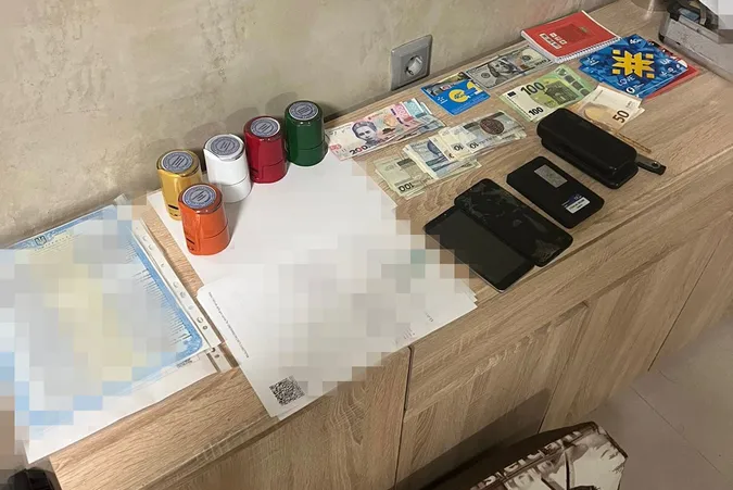 Волиняни переправляли за кордон ухилянтів під виглядом далекобійників (фото, відео)