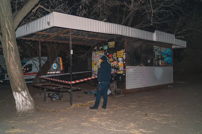 У Луцьку на зупинці знайшли труп чоловіка
