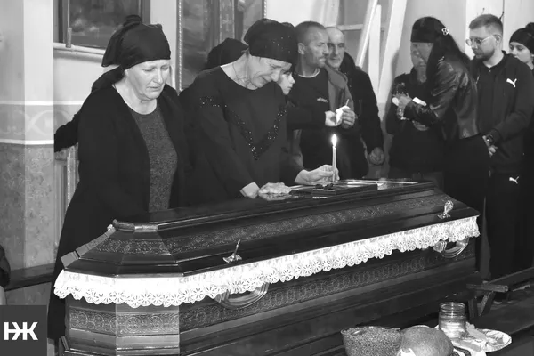 На Волині попрощались із загиблим солдатом Володимиром Дарчичем (фото)