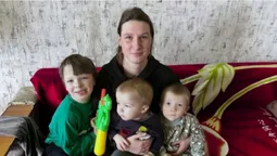 Чекають на поповнення: як живе матір-одиначка з 4 дітьми, якій лучанка Дружиніна купила будинок (відео)
