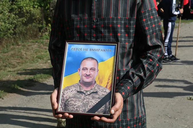 На Волині провели в останню земну дорогу захисника Миколу Собчука (фото)