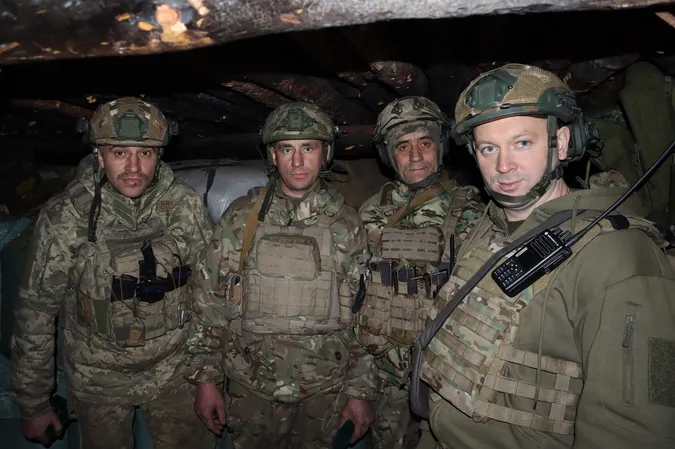 Другий рік у Серебрянському лісі: комбриг нагородив бійців Камінь-Каширського батальйону 100-ї ОМБр