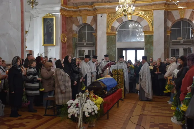 У Луцьку попрощалися з Героєм Святославом Юзефчуком (фото)
