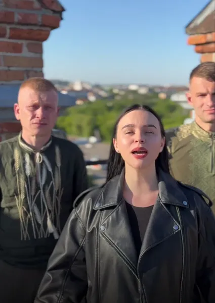 Відома співачка-блогерка закликала донатити на волинську «сотку»
