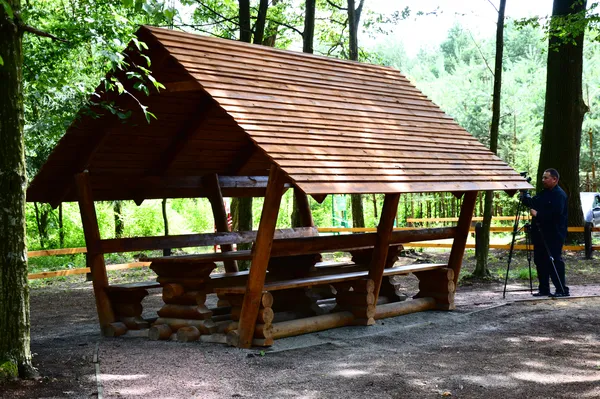 Комплекс має чотири бесідки