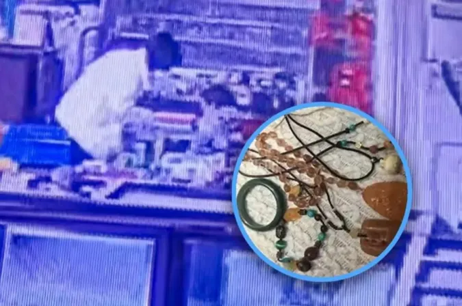 У Китаї дівчинка продала дорогоцінні мамині коштовності за 8 доларів