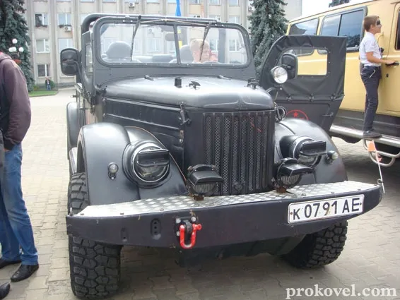 На Волині відбувся пробіг ретро-автомобілів (фото) 