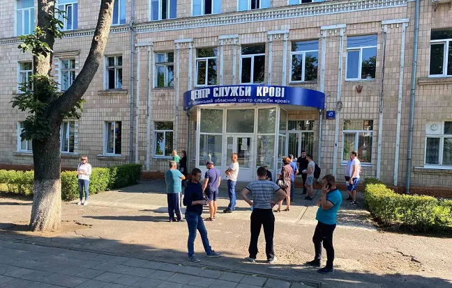 У Луцьку утворюються черги з охочих здати кров