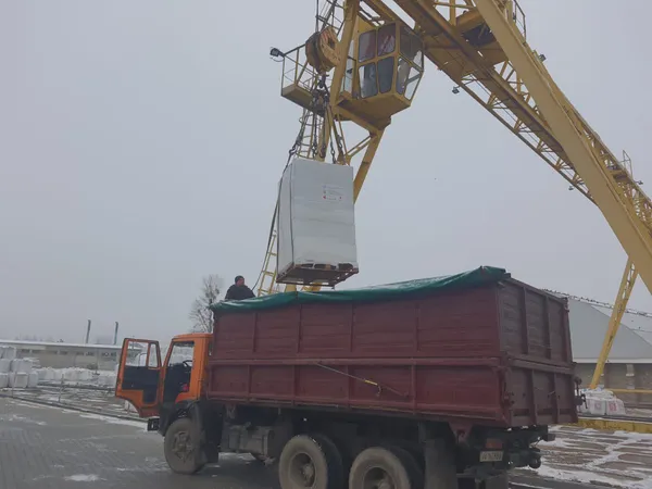 Фермерські господарства Волині отримали мобільні сховища (фото)