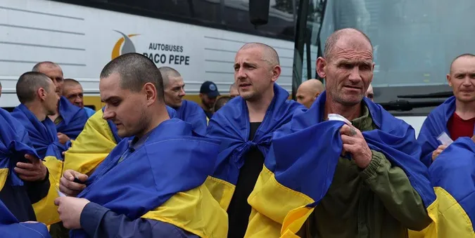 В Україну повернули ще 307 військовополонених (фото)
