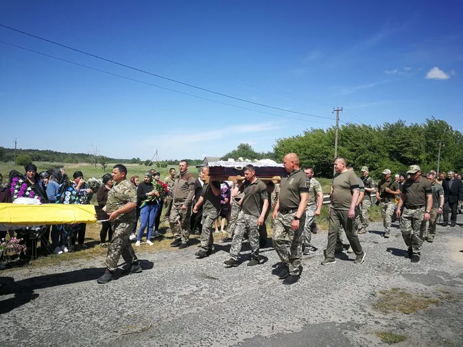 У Шацькій громаді попрощалися із героєм Сергієм Лукашуком