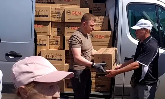 Луцькі волонтери закликали людей щосили допомагати армії (відео)