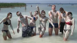 Цілюща біла глина на Світязі: чому по неї їдуть з усіх куточків країни (фото)