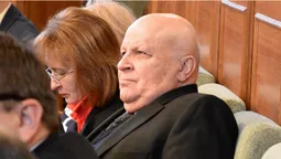 Чому хитаються стільці у Волиньраді? (репортаж)