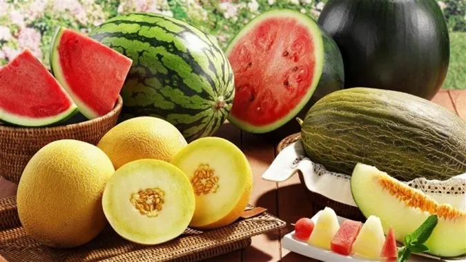 Кавуни, дині й персики: де у Луцьку купити дешевше (ціни)