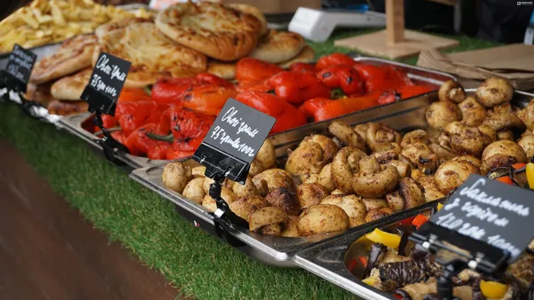 Скільки коштує погуляти на Food Fest у Луцьку цьогоріч (фото)
