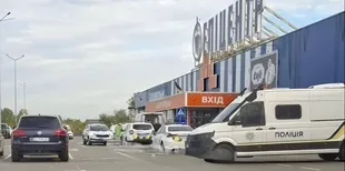У Ковелі чоловік із сокирою напав на людей в «Епіцентрі»: постраждало троє осіб (ОНОВЛЕНО)