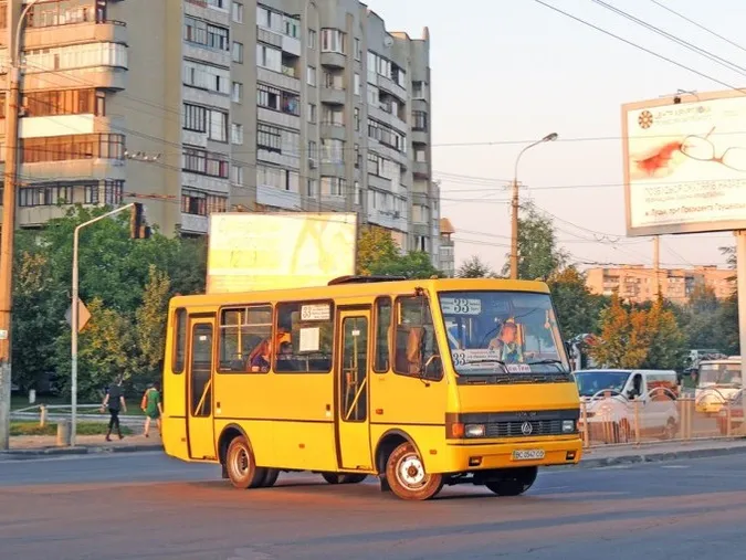 На новому маршруті № 33 бракує пасажирів