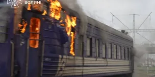 У Луцьку ліквідували наслідки влучання на вокзалі (фото)