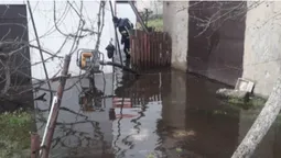 Понад 40 м³ води: у Ківерцях затопило двір (фото)