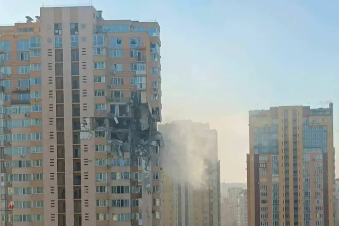 Обстріли в Києві: загинула дитина, ще двоє – з пораненнями