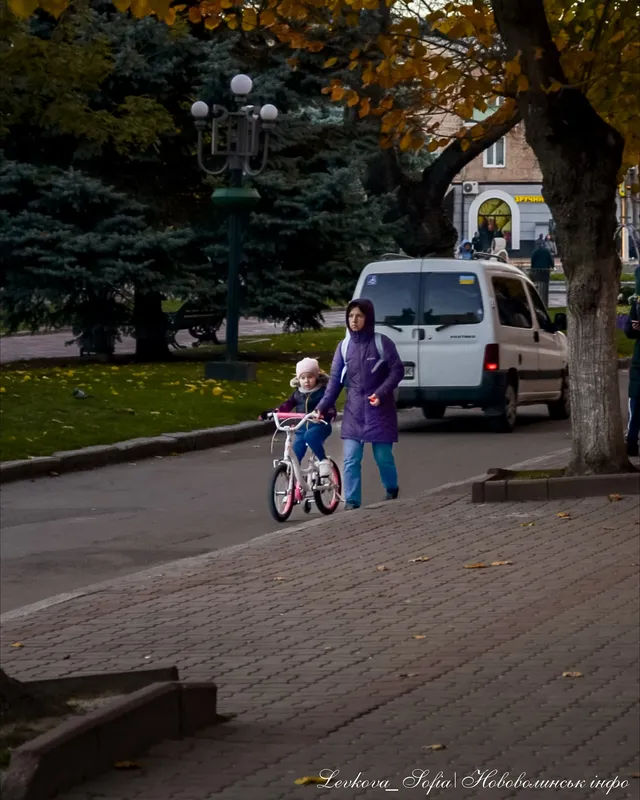 У мережі показали красу осіннього міста на Волині (фото)