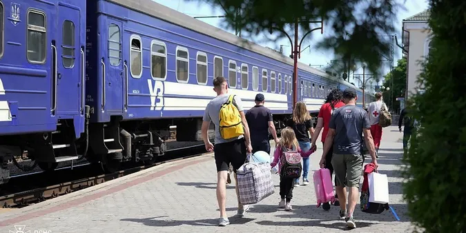 На Волинь приїхав евакуаційний поїзд з Донеччини (фото)