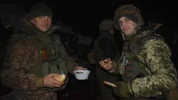 Показали, як українські бійці зустріли 2018 рік (фото)
