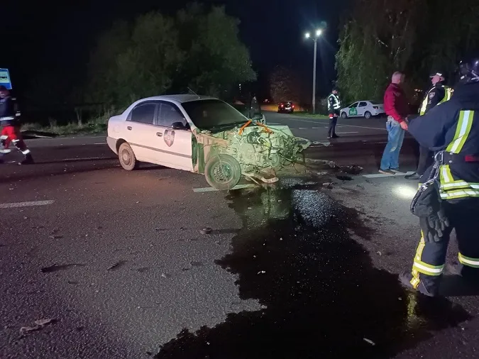 На об'їзній трасі в Жидичині на Волині сталася моторошна ДТП – викликали рятувальників (фото)