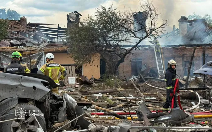 10 загиблих, 100 поранених: що відомо про удар по полігону на Київщині (фото)