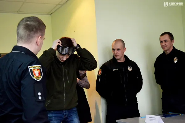 У патрульній поліції Волині презентували «п’яні» окуляри (фото)