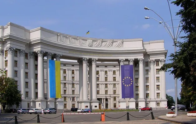 Україна розриває дипломатичні відносини із Сирією