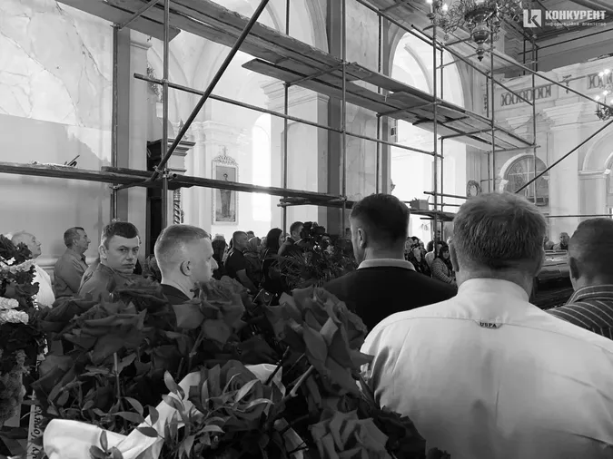 Луцьк у скорботі: місто прощається з забудовником Віктором Чорнухою (фото, відео)