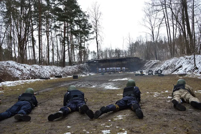 «Усі готові бити ворога»: як на Волині тренуються бійці бригади «Лють» (фото, відео)