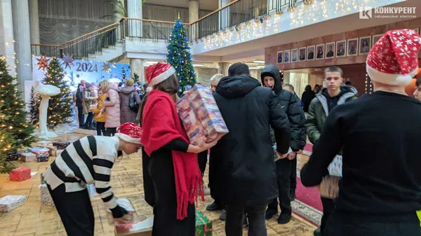 Для дітей військових у Луцьку влаштували казкове свято (фото)