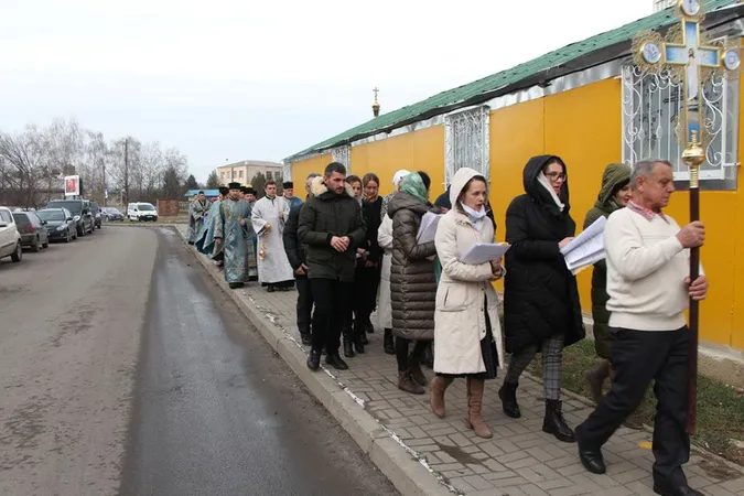 Майстер-класи і психолог: як працюватиме дитяча церква в Луцьку (фото)