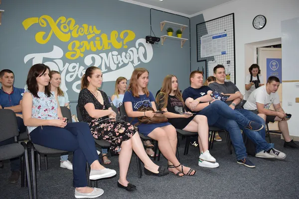 Лучанам розповіли, як отримати 200 тисяч на реалізацію молодіжних інновацій (фото)